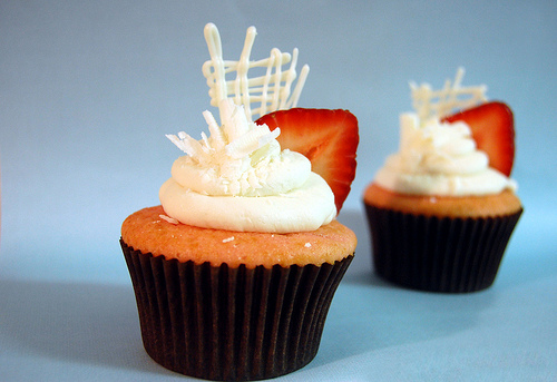 5 Easy Strawberry Cupcake Ideas